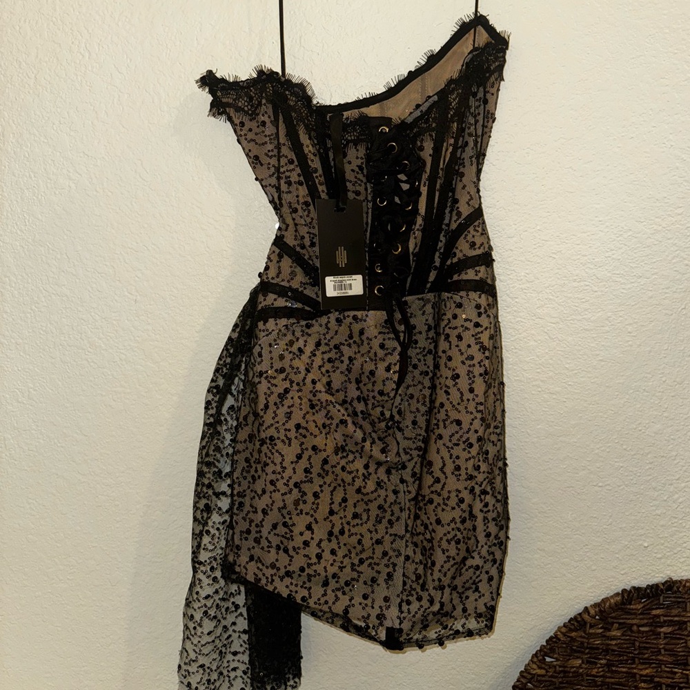 Heiress Beverly Hills Dress - Picture 8 of 10